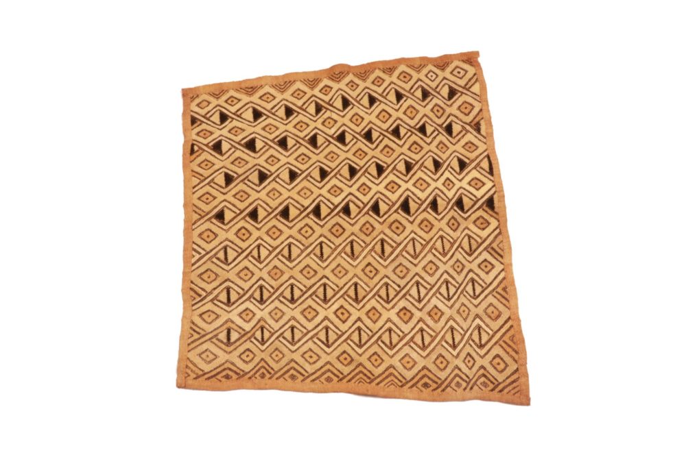 Traditioneller Raffia Teppich, Modell F