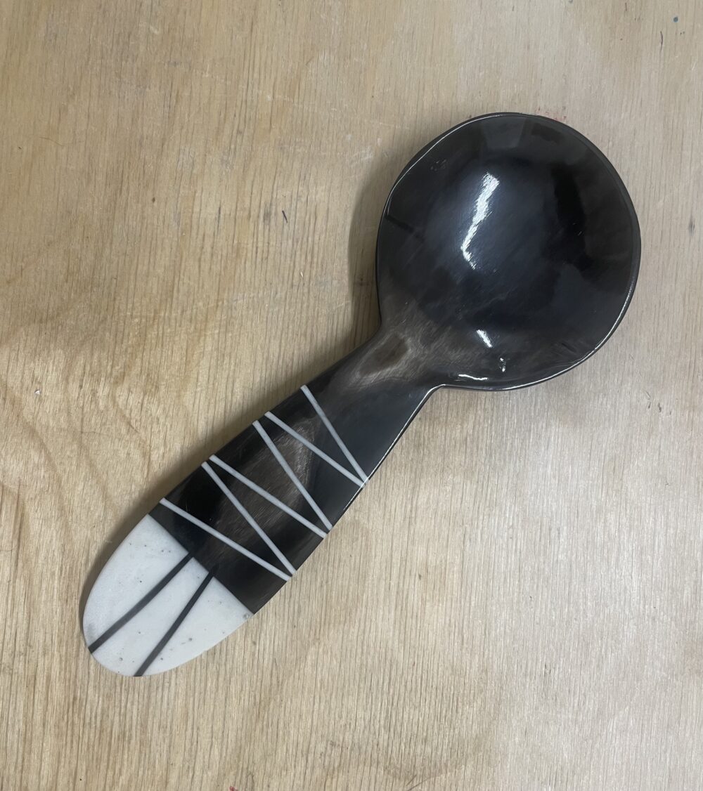 Cuillère à pot en corne de zébu