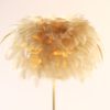 Lampe de table avec plumes – Image 2