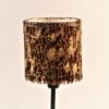 Lampe de table avec petit abat-jour avec plumes de faisan – Image 3
