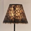 Tischlampe mit Perlhuhnfedern – Bild 3