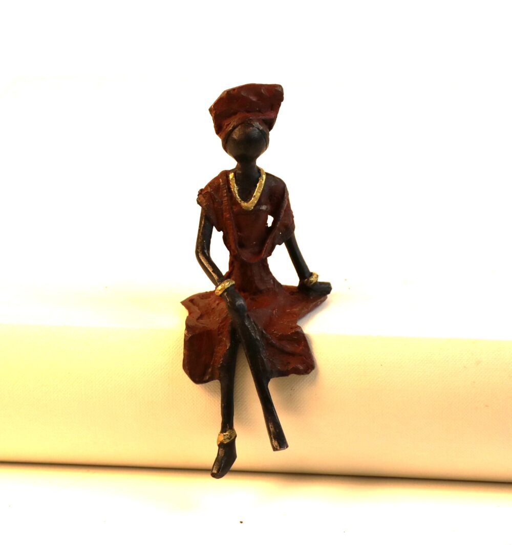 Petite statuette en bronze Q